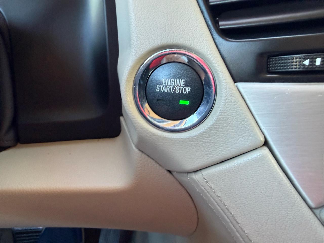 GMC Yukon Denali 4WD 2015