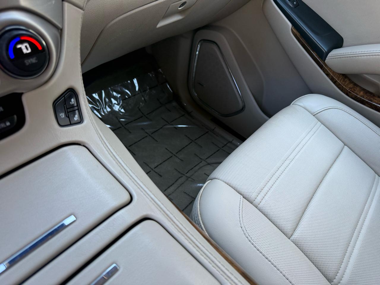 GMC Yukon Denali 4WD 2015