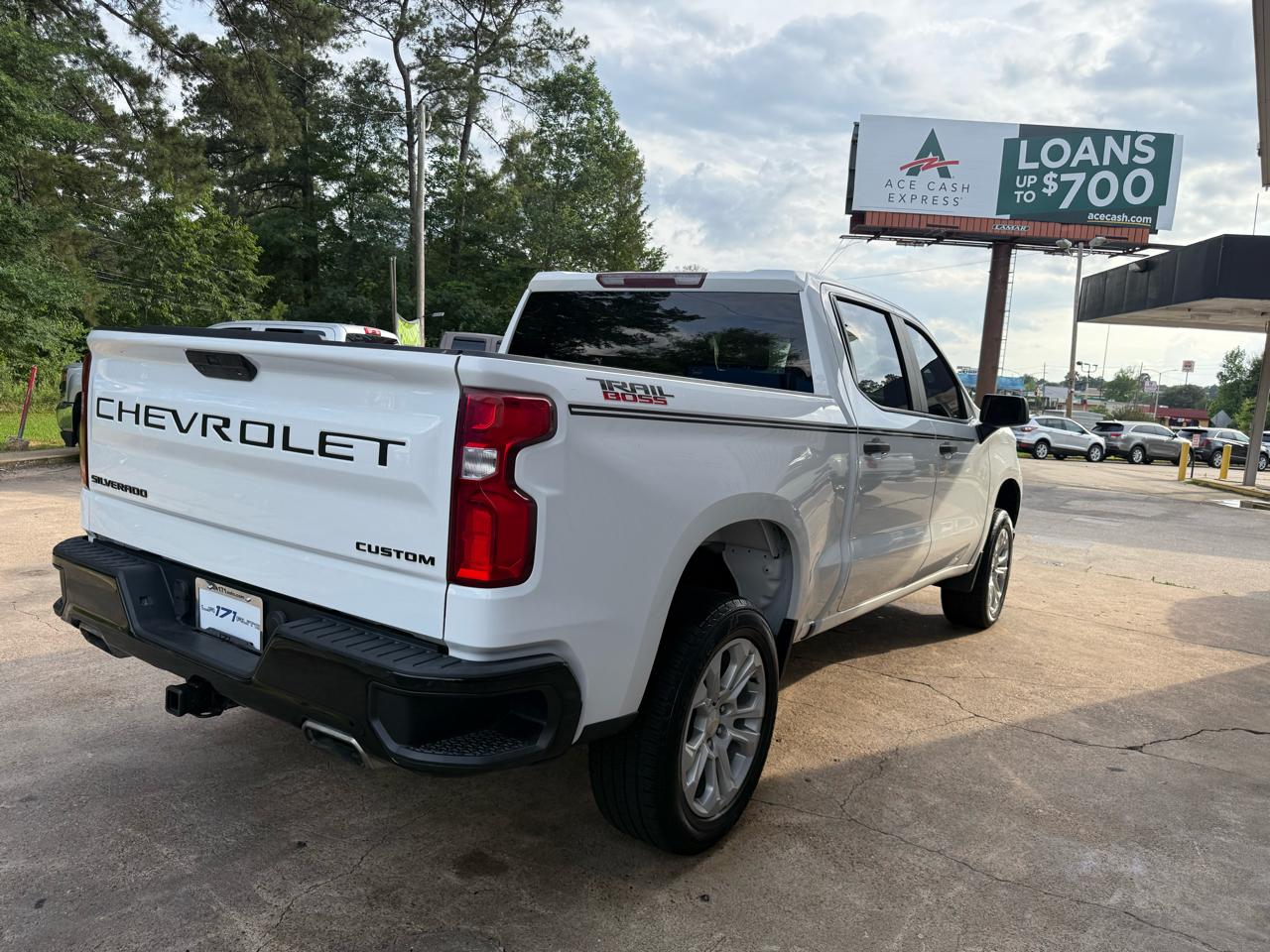 Chevrolet Silverado 1500 Custom Trail Boss Crew Cab Long Box 4WD 2021