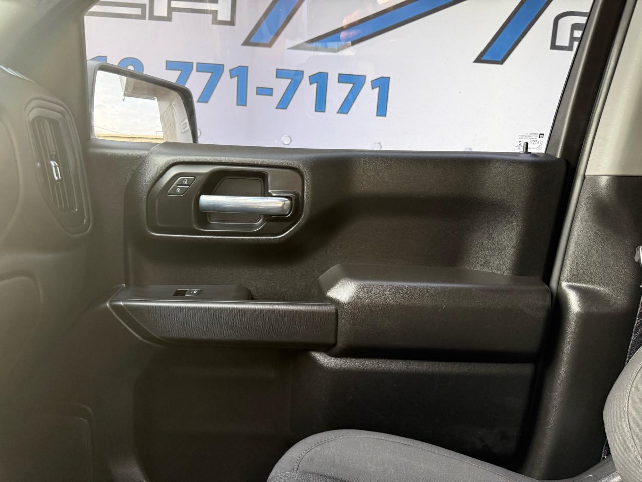 Chevrolet Silverado 1500 Custom Trail Boss Crew Cab Long Box 4WD 2021