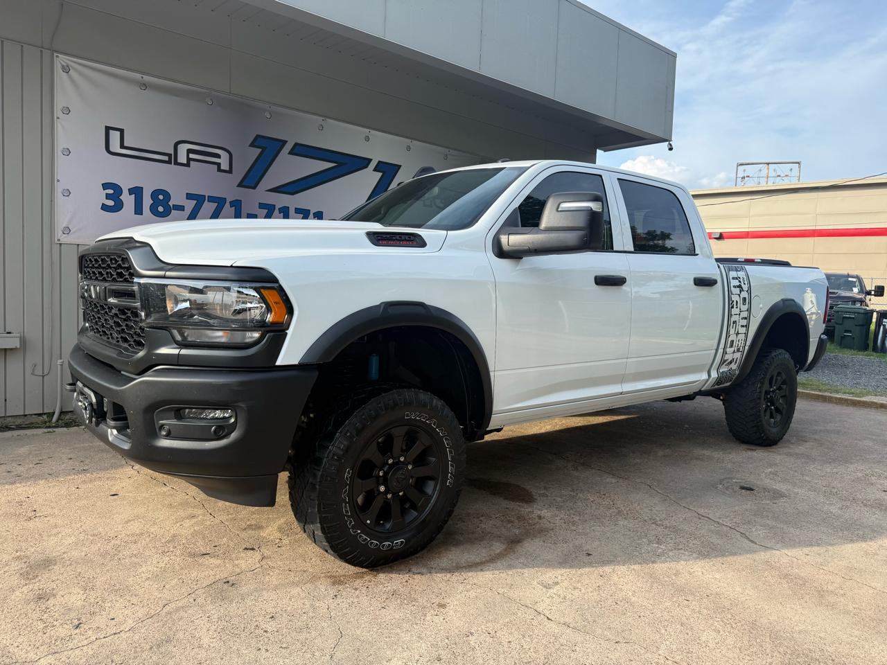RAM 2500 Tradesman Crew Cab SWB 4WD 2024
