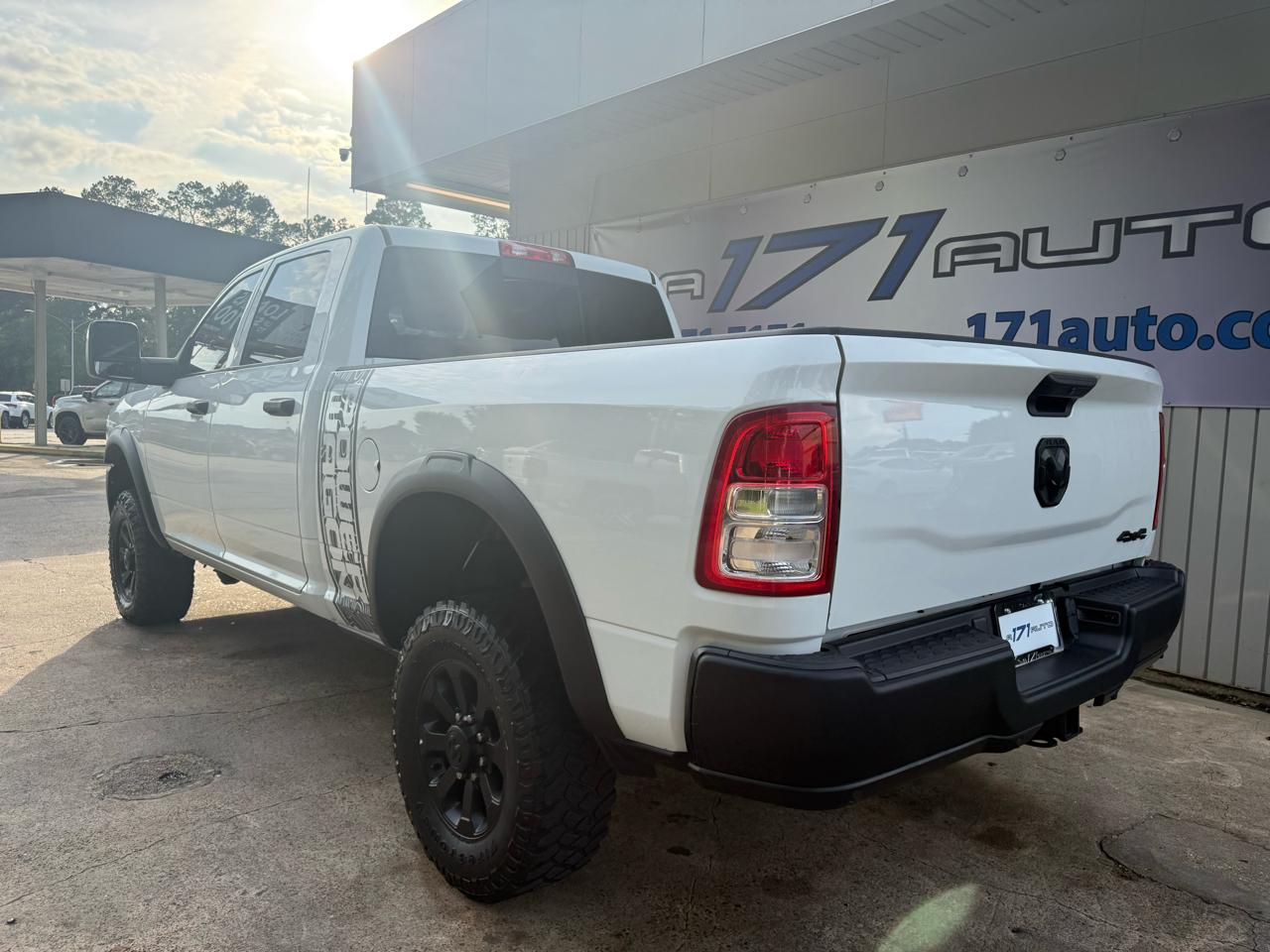 RAM 2500 Tradesman Crew Cab SWB 4WD 2024