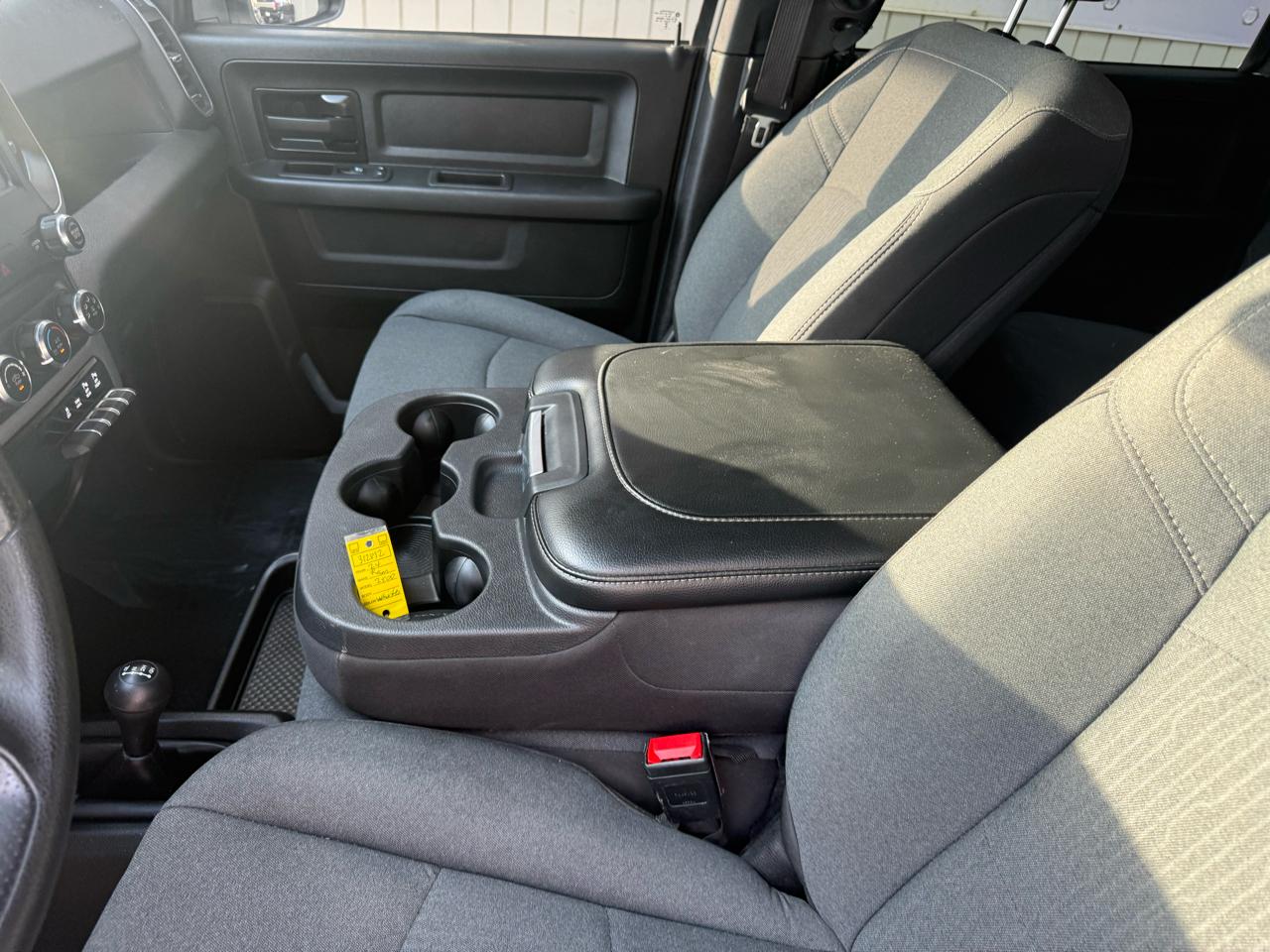 RAM 2500 Tradesman Crew Cab SWB 4WD 2024