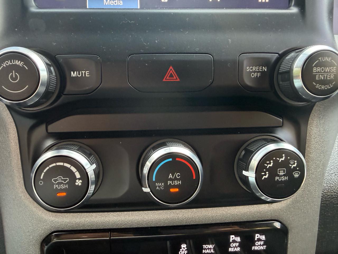 RAM 2500 Tradesman Crew Cab SWB 4WD 2024