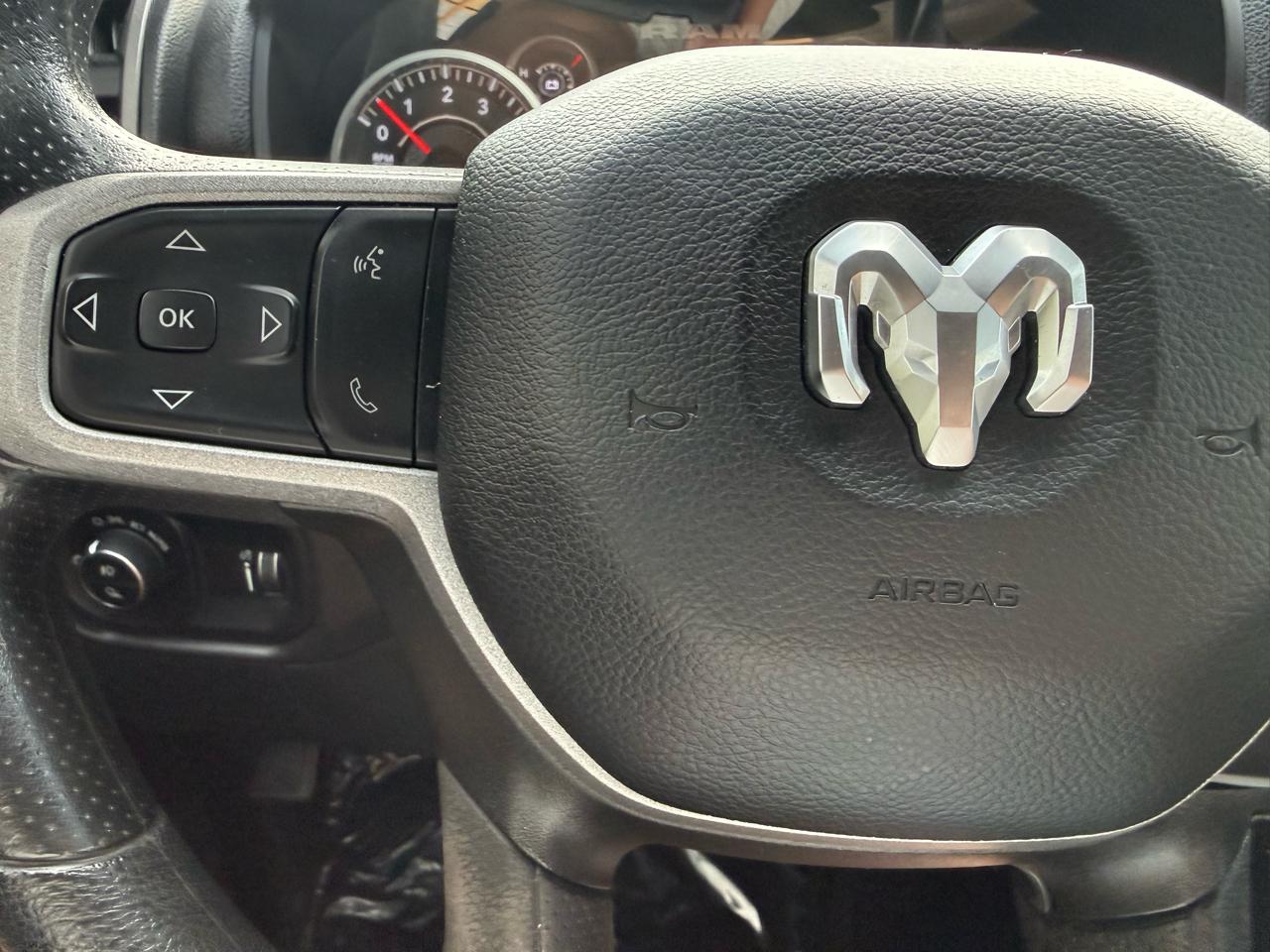 RAM 2500 Tradesman Crew Cab SWB 4WD 2024
