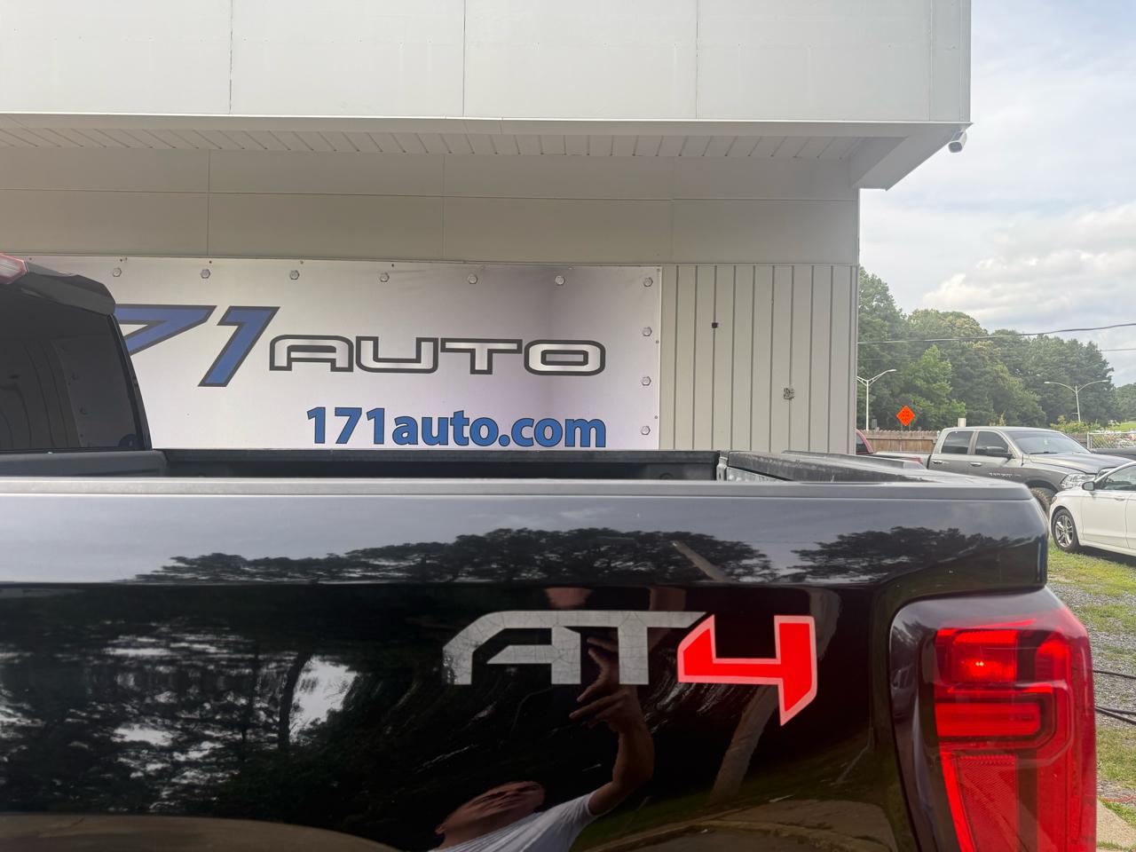 GMC Sierra 1500 AT4 Crew Cab Long Box 4WD 2019