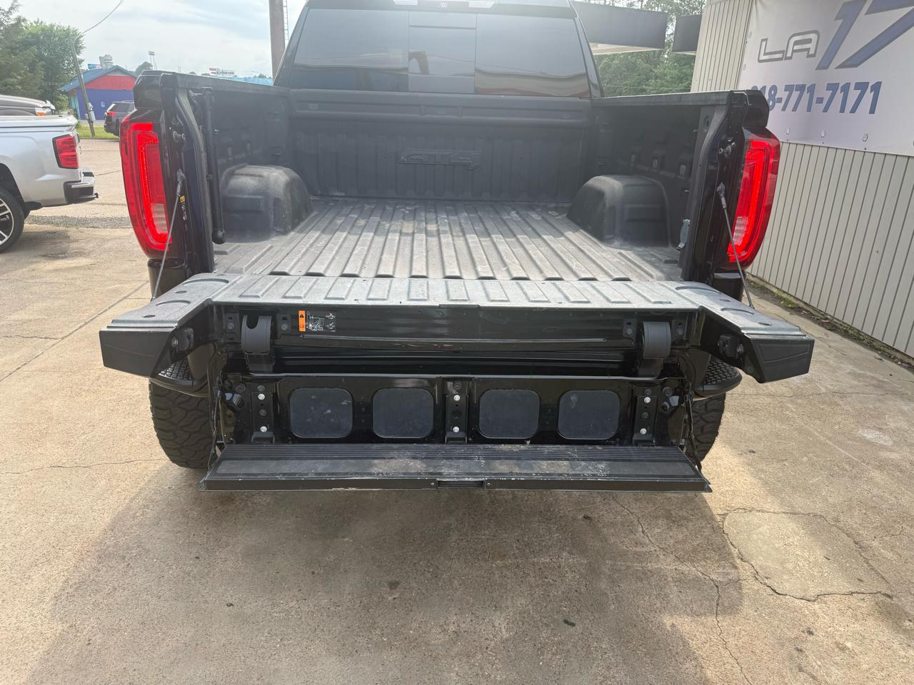 GMC Sierra 1500 AT4 Crew Cab Long Box 4WD 2019