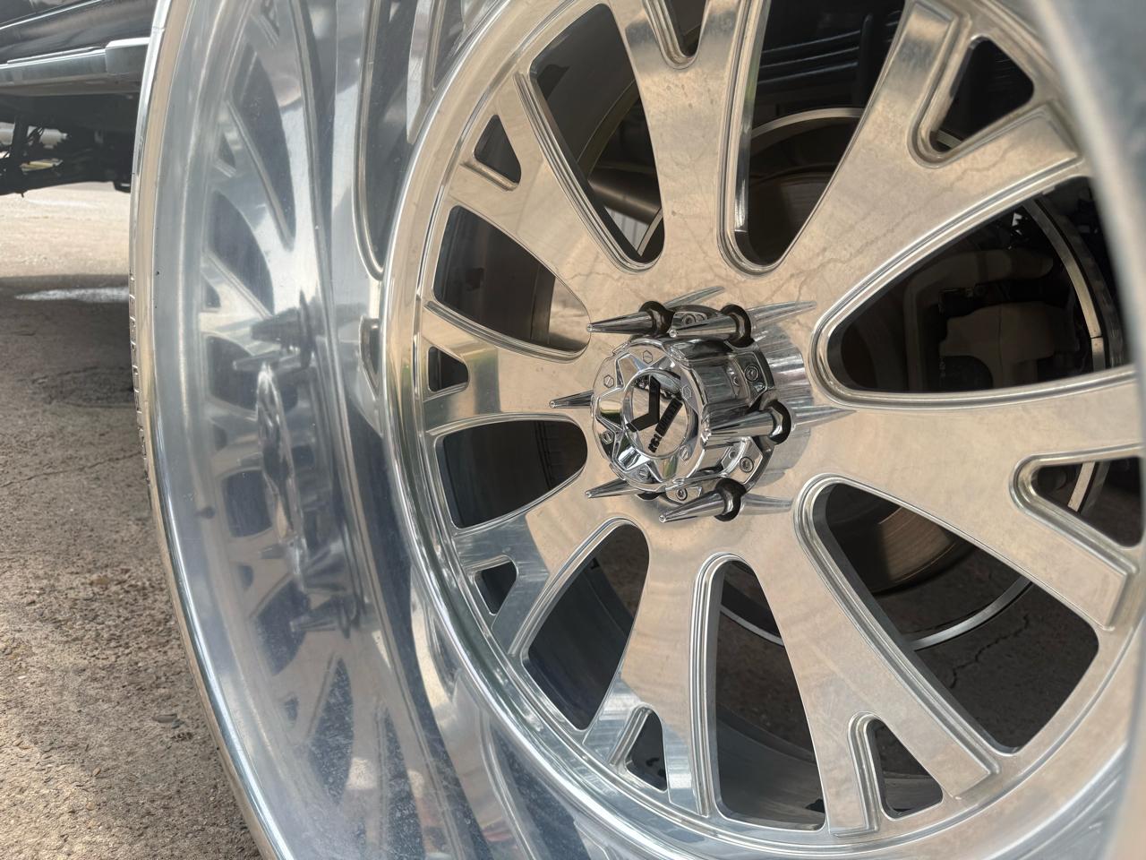 GMC Sierra 1500 AT4 Crew Cab Long Box 4WD 2019
