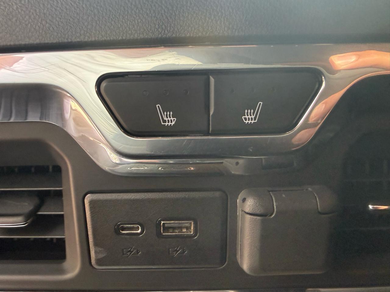 GMC Sierra 1500 AT4 Crew Cab Long Box 4WD 2019