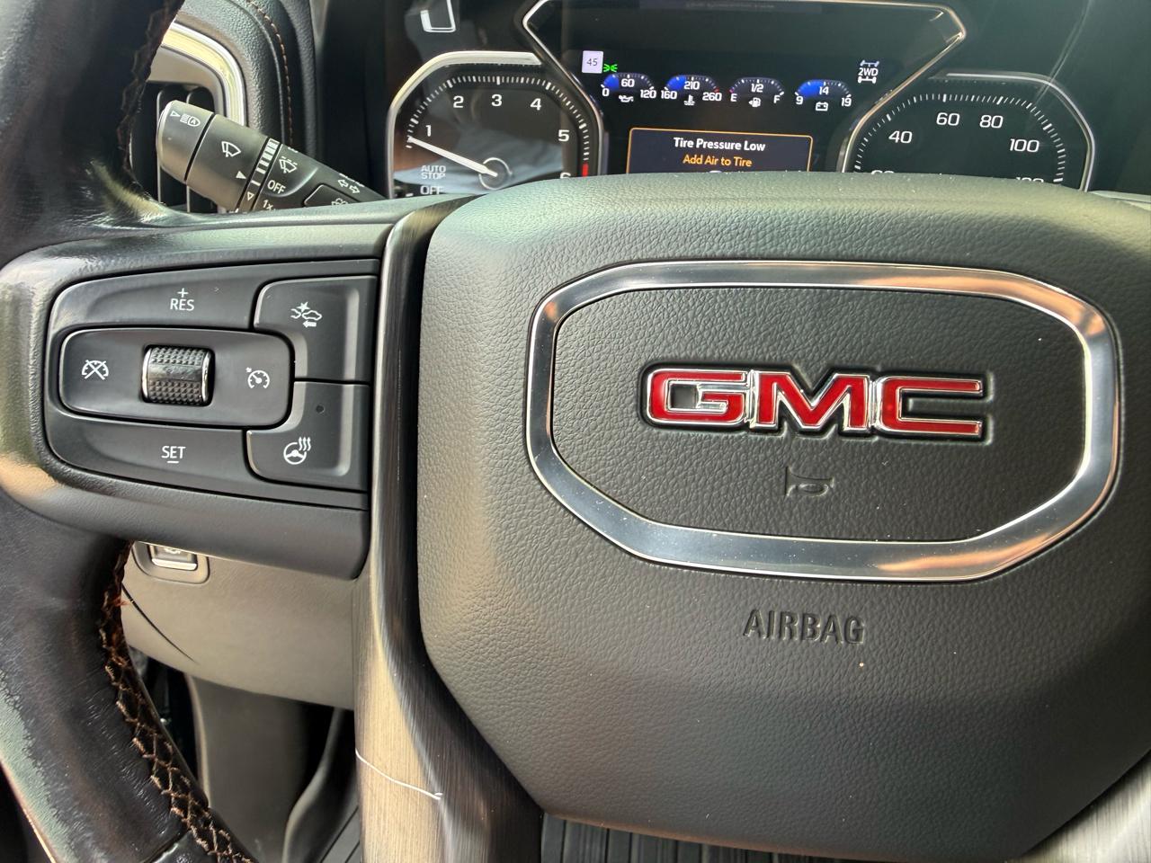 GMC Sierra 1500 AT4 Crew Cab Long Box 4WD 2019