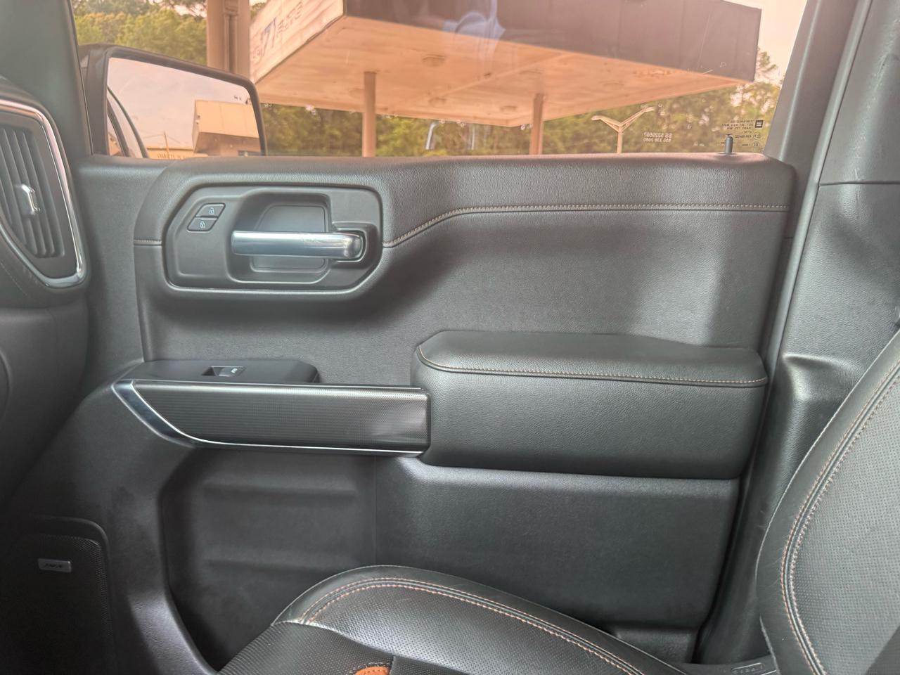 GMC Sierra 1500 AT4 Crew Cab Long Box 4WD 2019