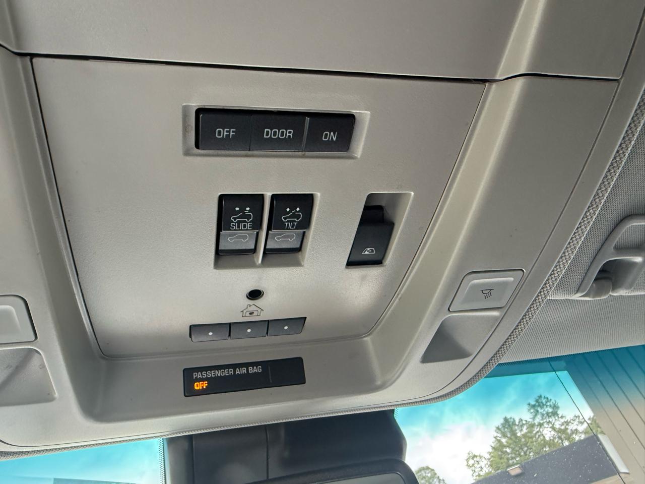 GMC Sierra 1500 SLT Crew Cab Long Box 2WD 2016