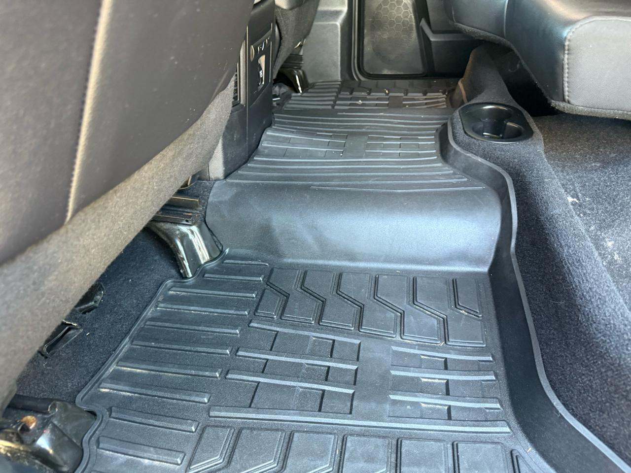 RAM 1500 SLT Crew Cab SWB 4WD 2018