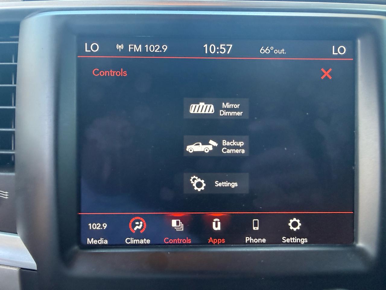 RAM 1500 SLT Crew Cab SWB 4WD 2018