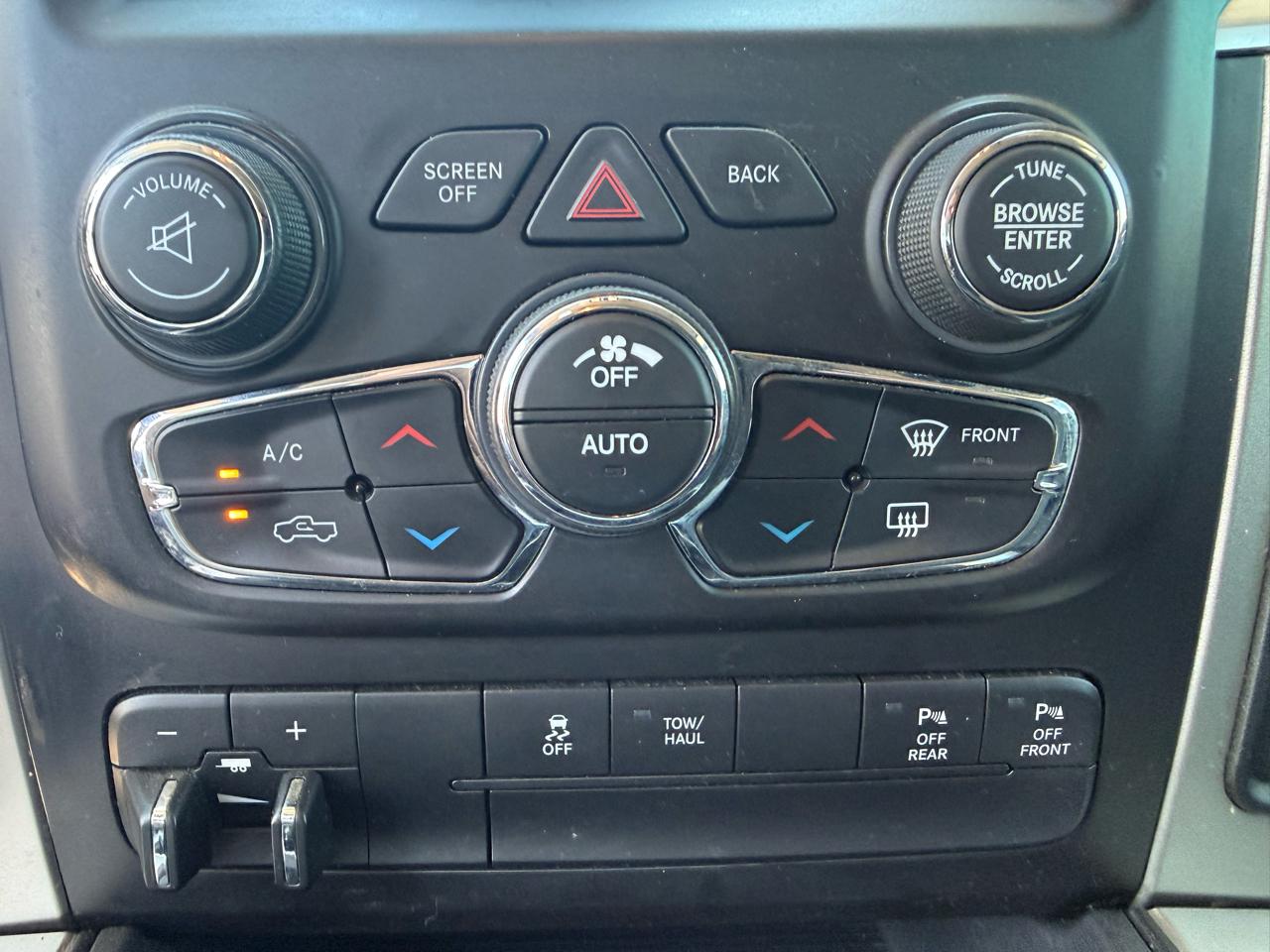 RAM 1500 SLT Crew Cab SWB 4WD 2018
