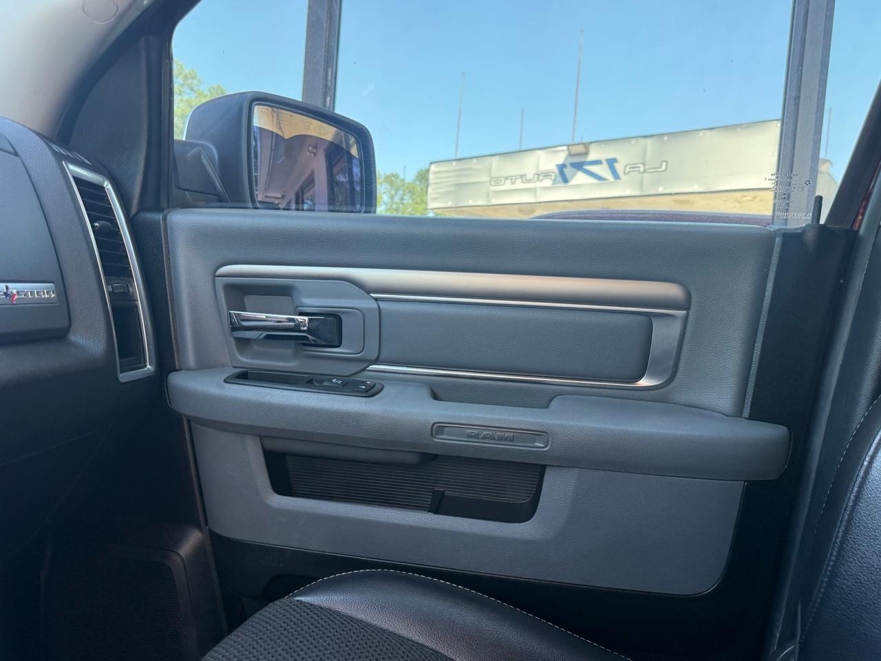 RAM 1500 SLT Crew Cab SWB 4WD 2018