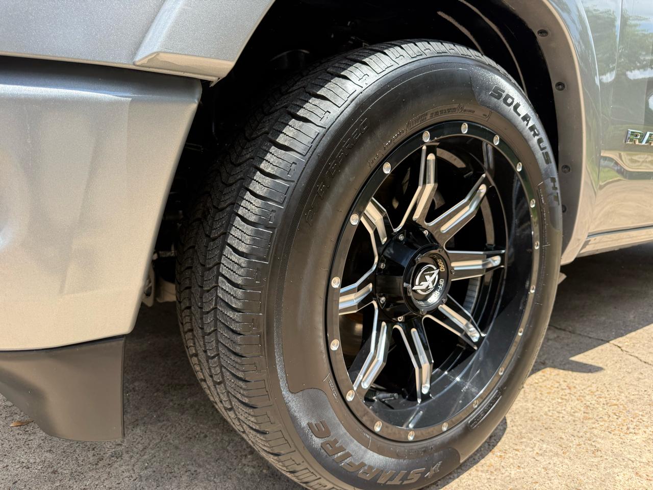 RAM 1500 Laramie Crew Cab SWB 2WD 2022