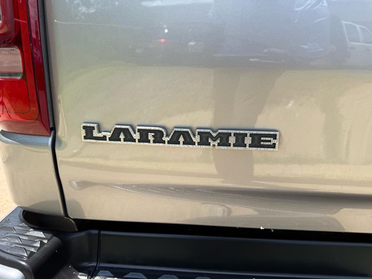 RAM 1500 Laramie Crew Cab SWB 2WD 2022