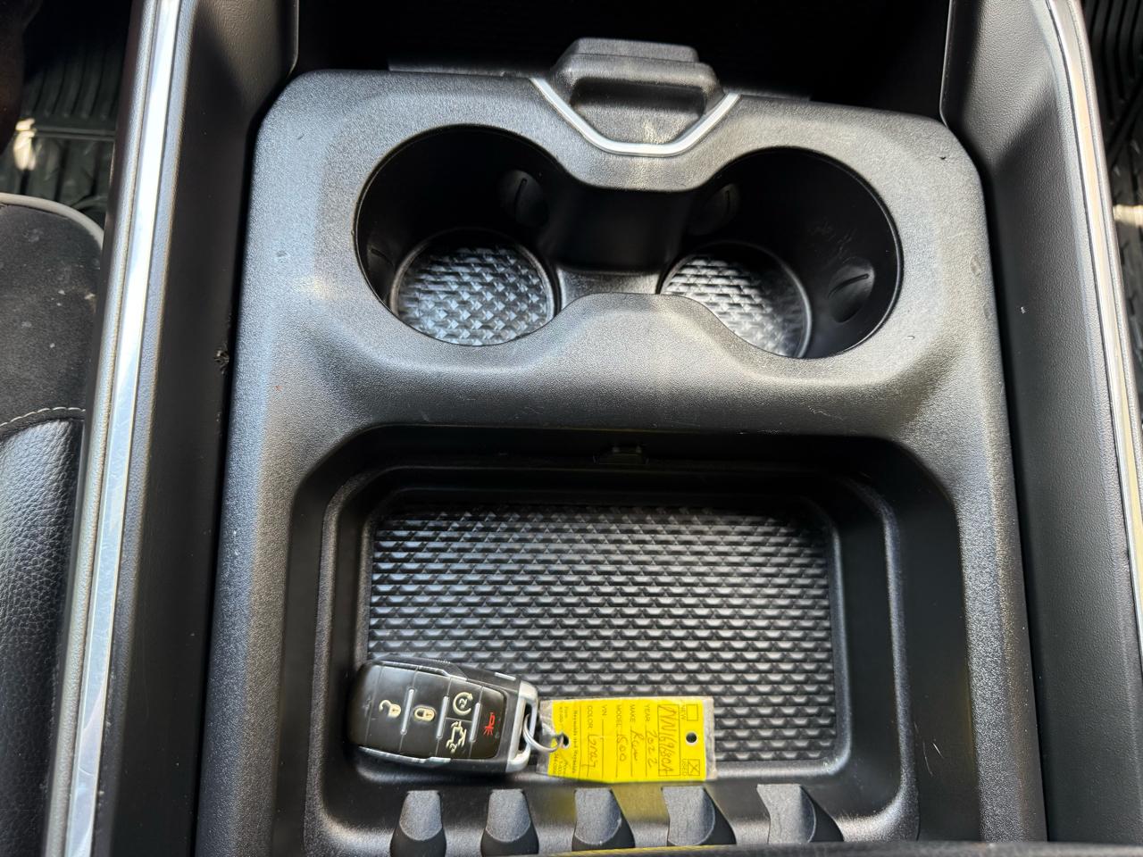 RAM 1500 Laramie Crew Cab SWB 2WD 2022