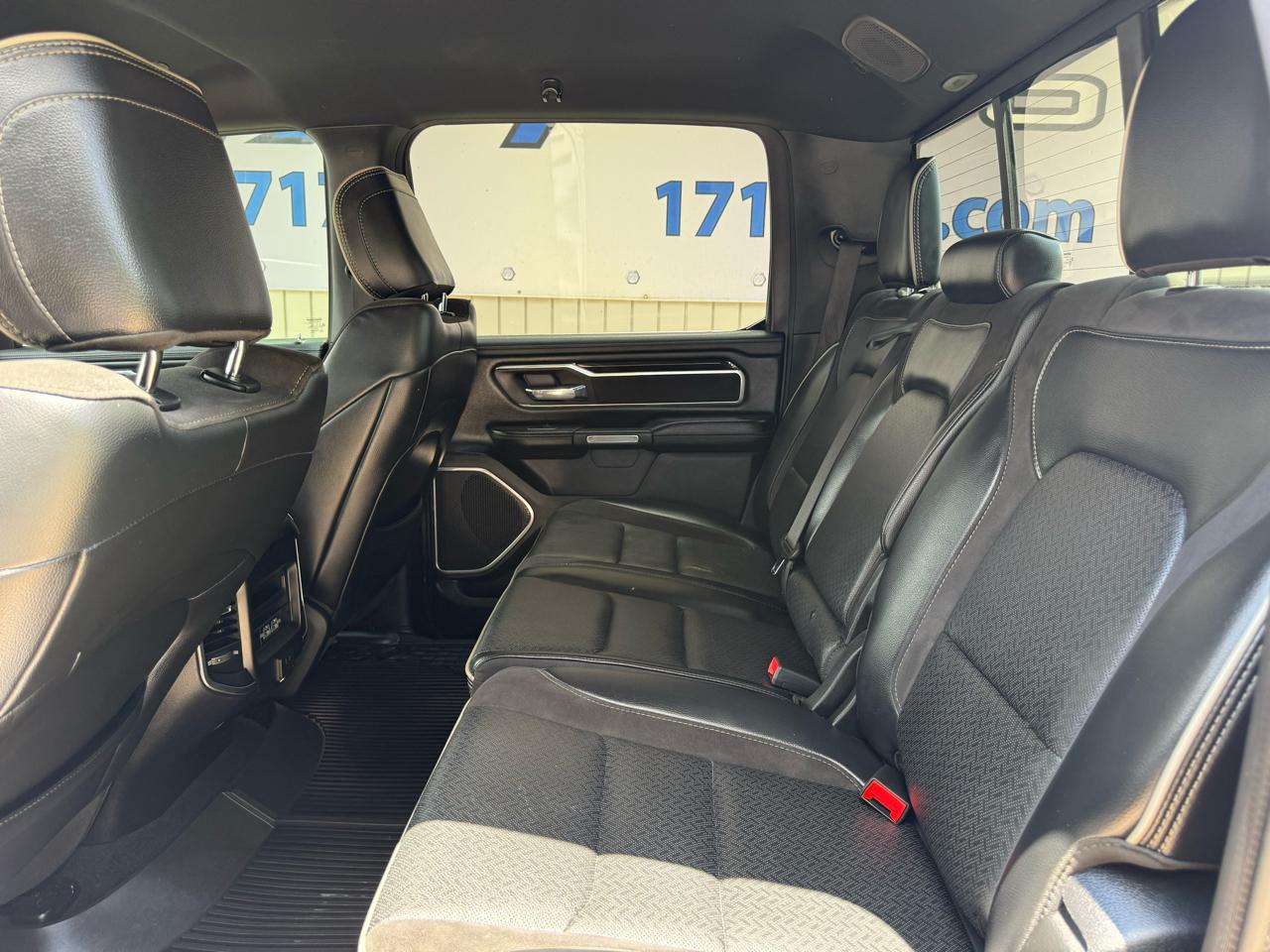 RAM 1500 Laramie Crew Cab SWB 2WD 2022