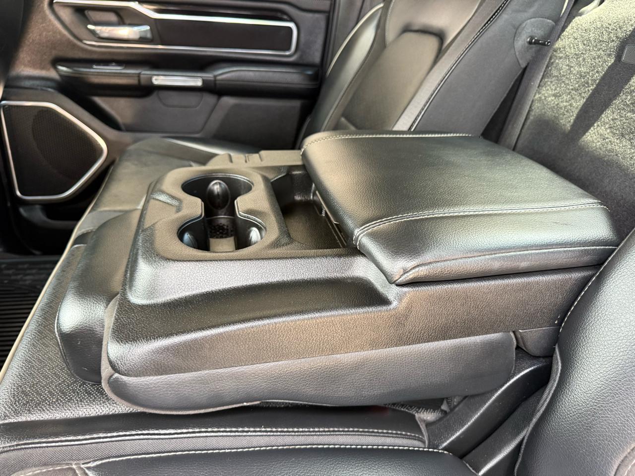 RAM 1500 Laramie Crew Cab SWB 2WD 2022