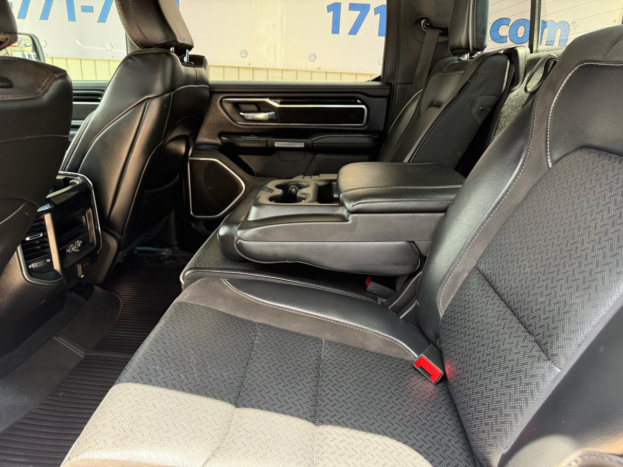 RAM 1500 Laramie Crew Cab SWB 2WD 2022
