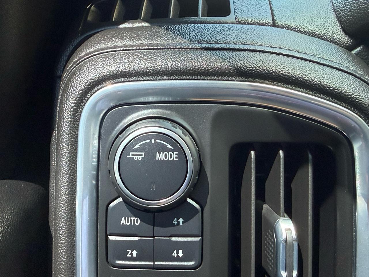Chevrolet Silverado 1500 RST Crew Cab 4WD 2021