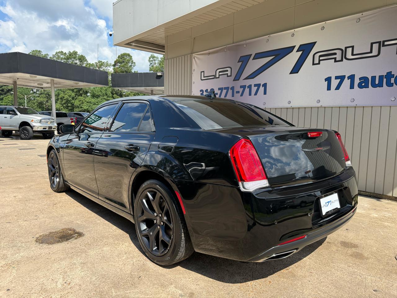 Chrysler 300 S V6 RWD 2021