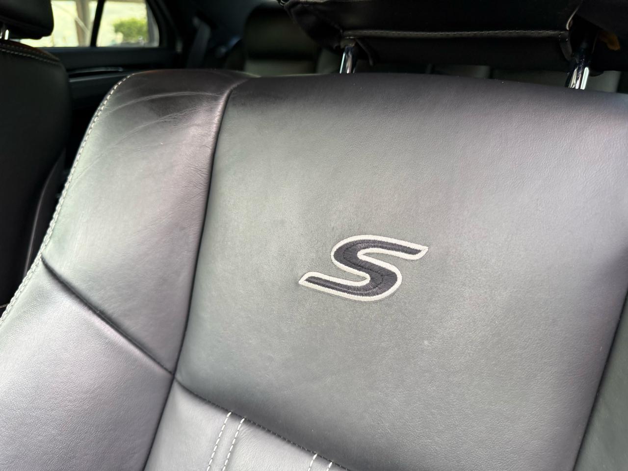 Chrysler 300 S V6 RWD 2021