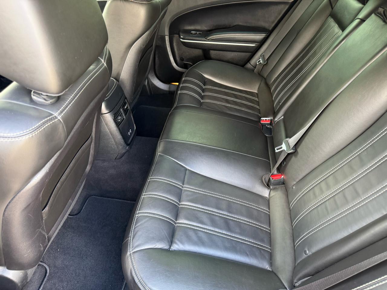 Chrysler 300 S V6 RWD 2021