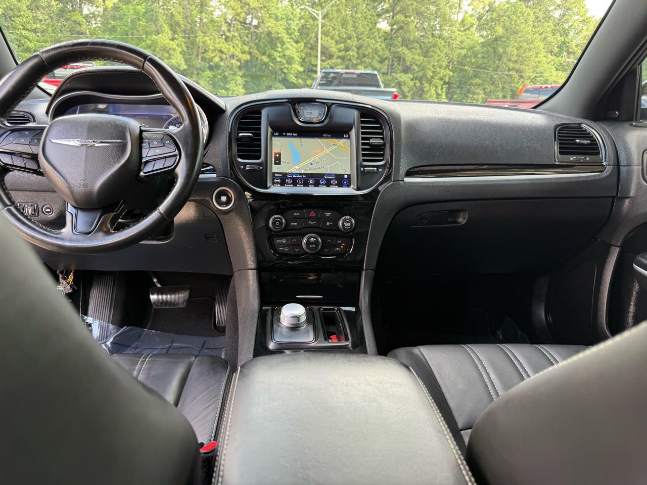 Chrysler 300 S V6 RWD 2021