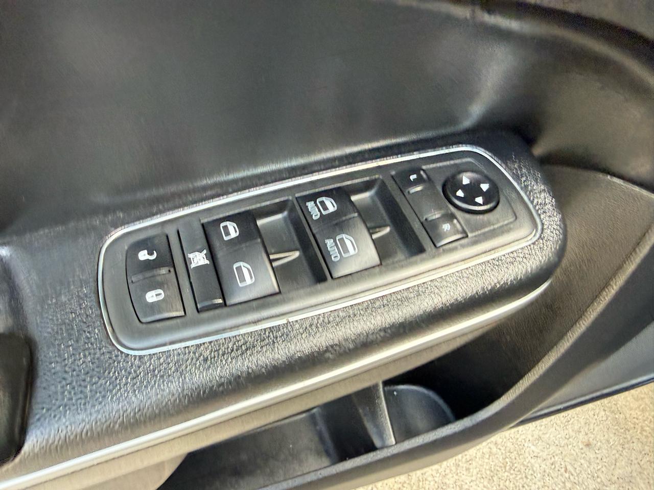 Chrysler 300 S V6 RWD 2021