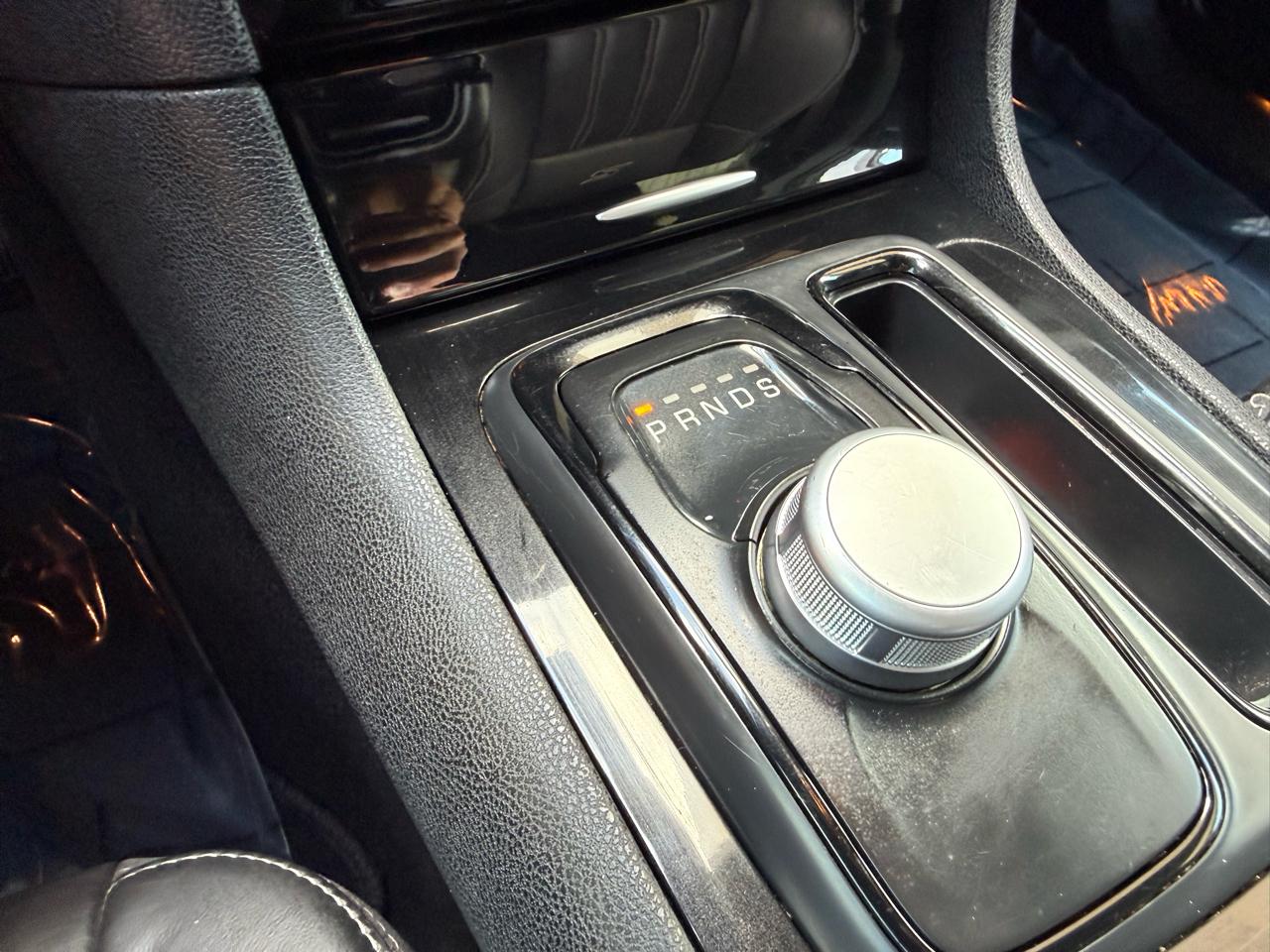 Chrysler 300 S V6 RWD 2021