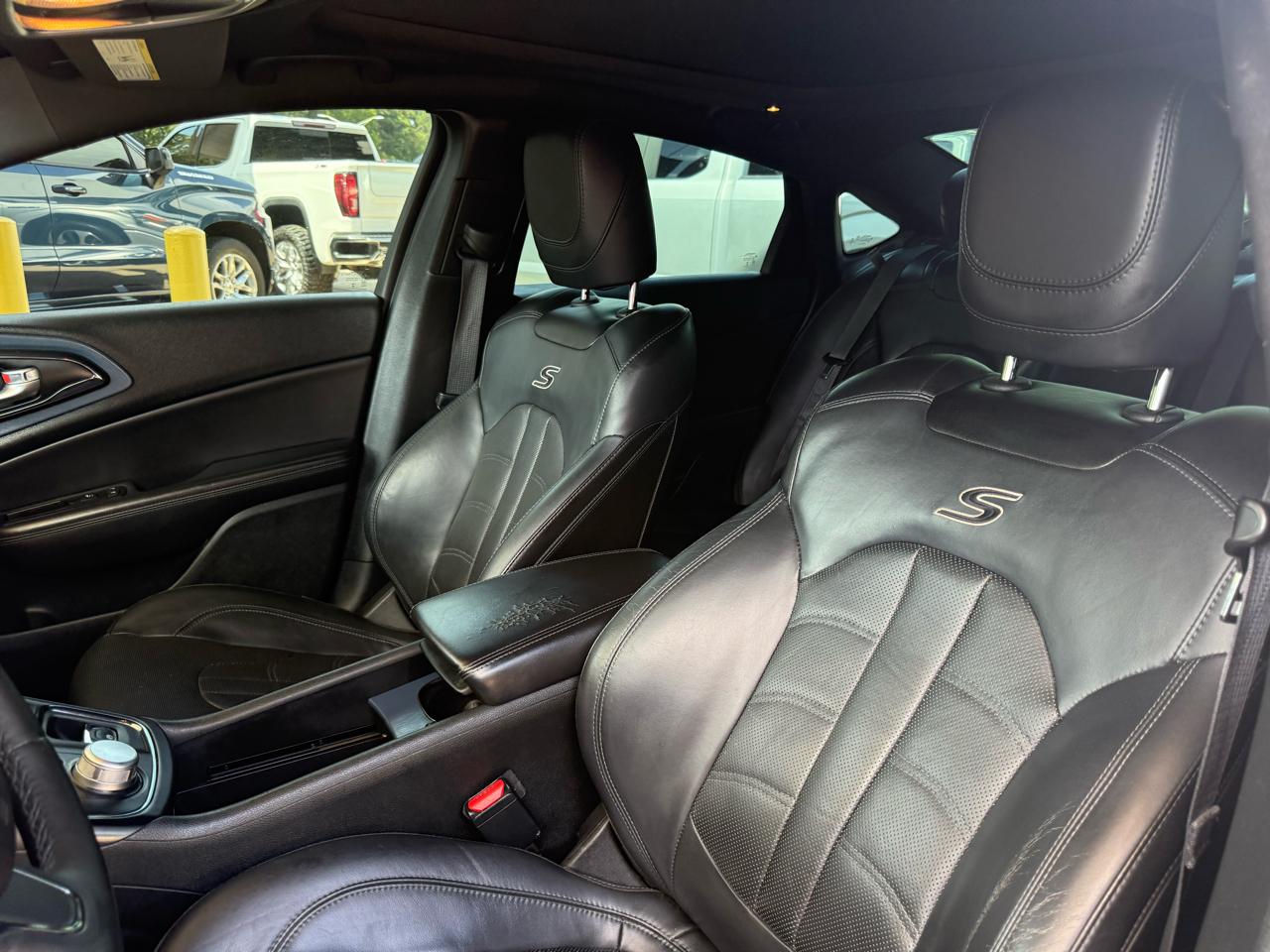 Chrysler 200 S 2015