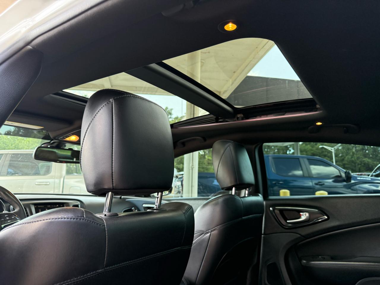 Chrysler 200 S 2015