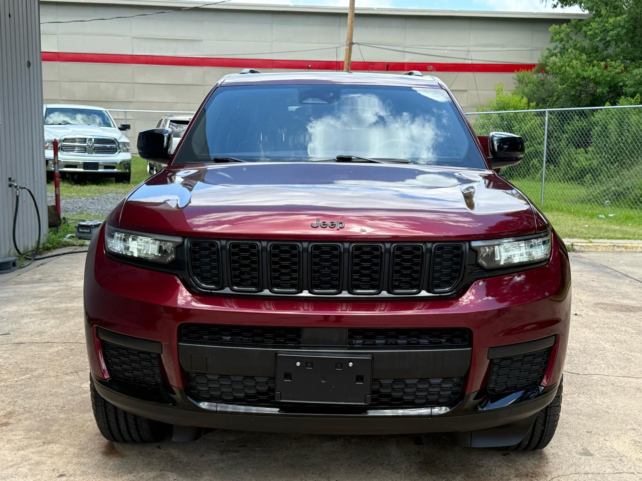 Jeep Grand Cherokee L Laredo 4WD 2023