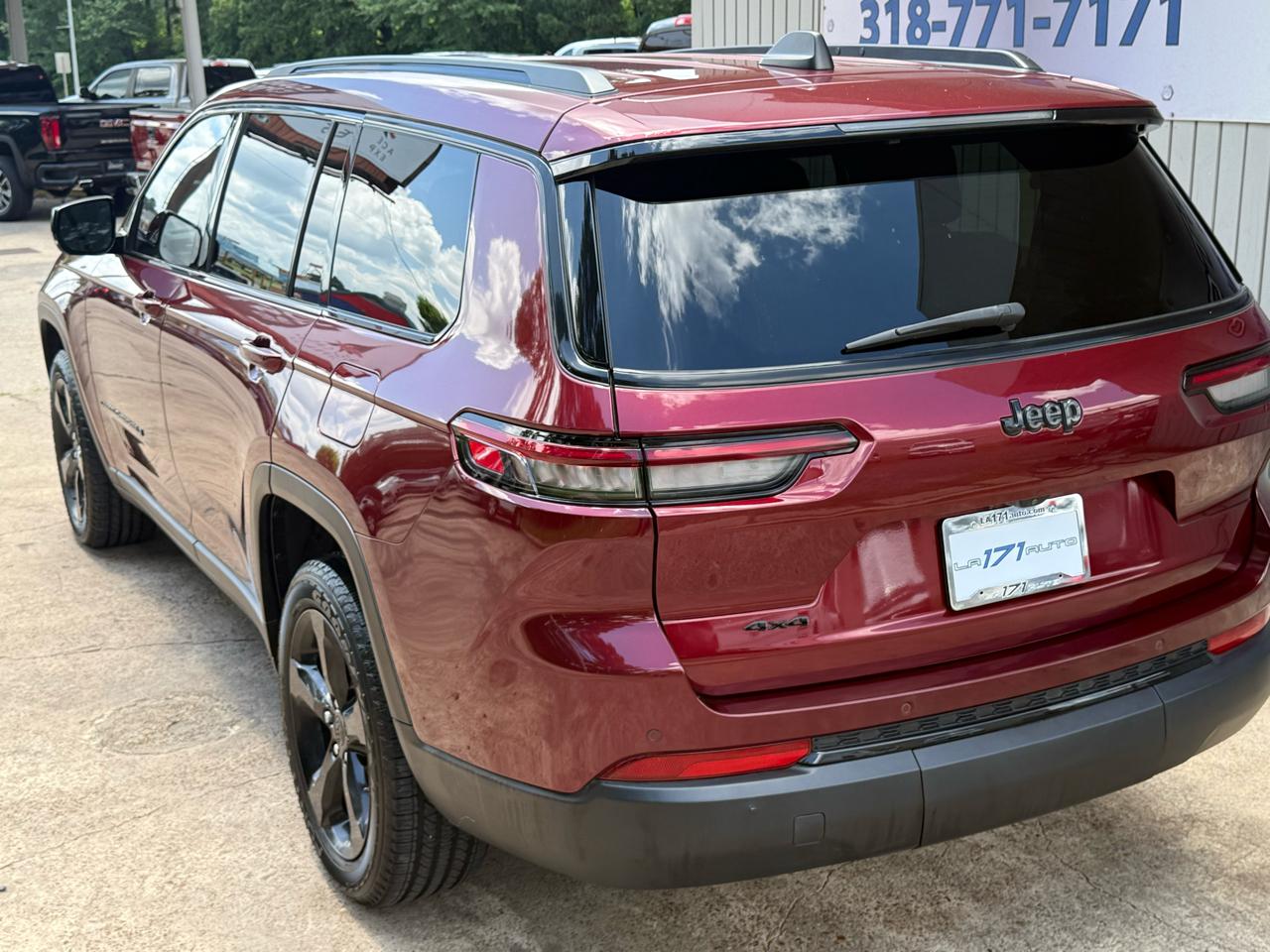 Jeep Grand Cherokee L Laredo 4WD 2023