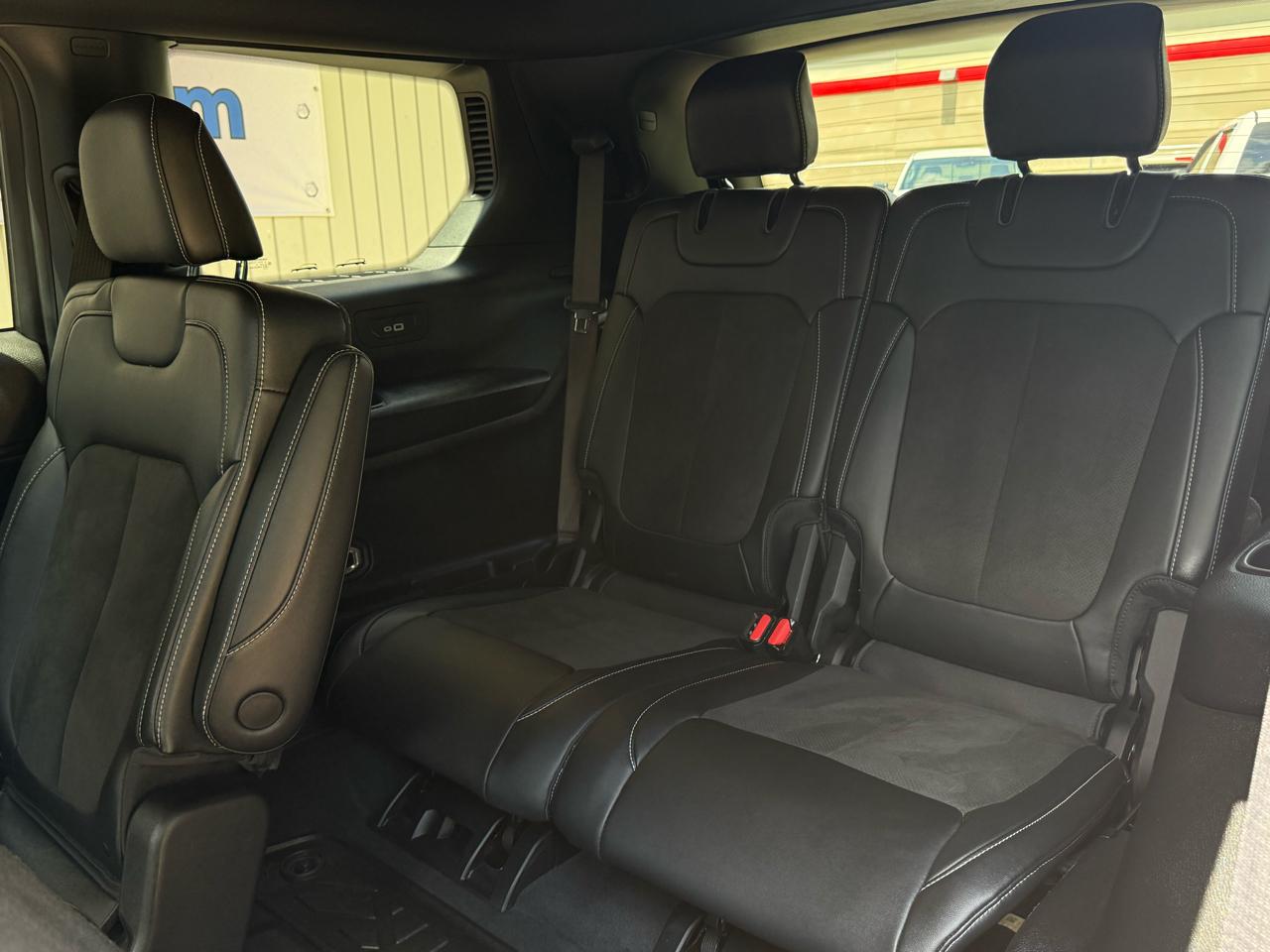 Jeep Grand Cherokee L Laredo 4WD 2023