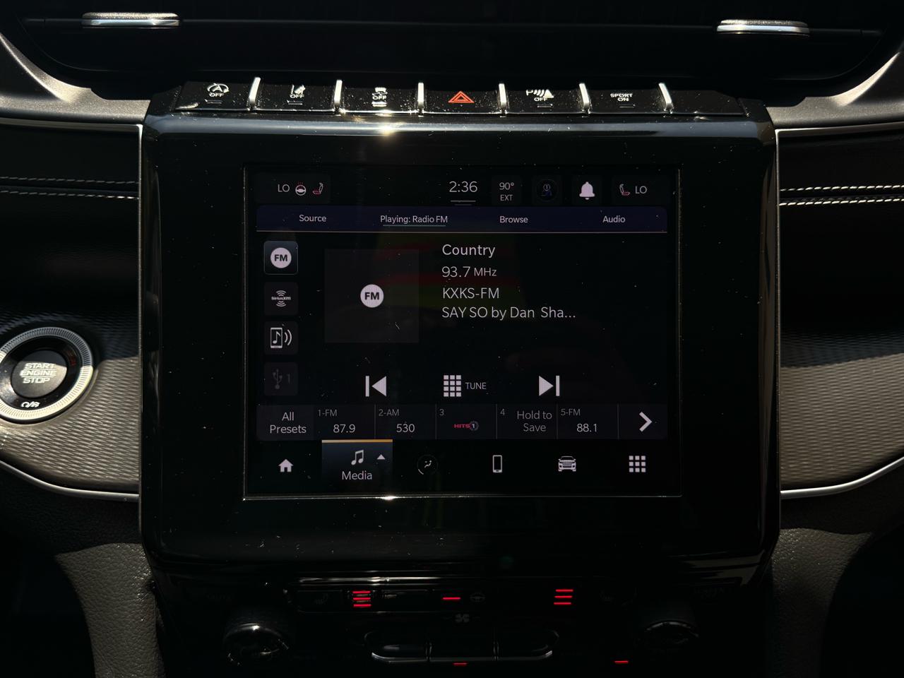 Jeep Grand Cherokee L Laredo 4WD 2023