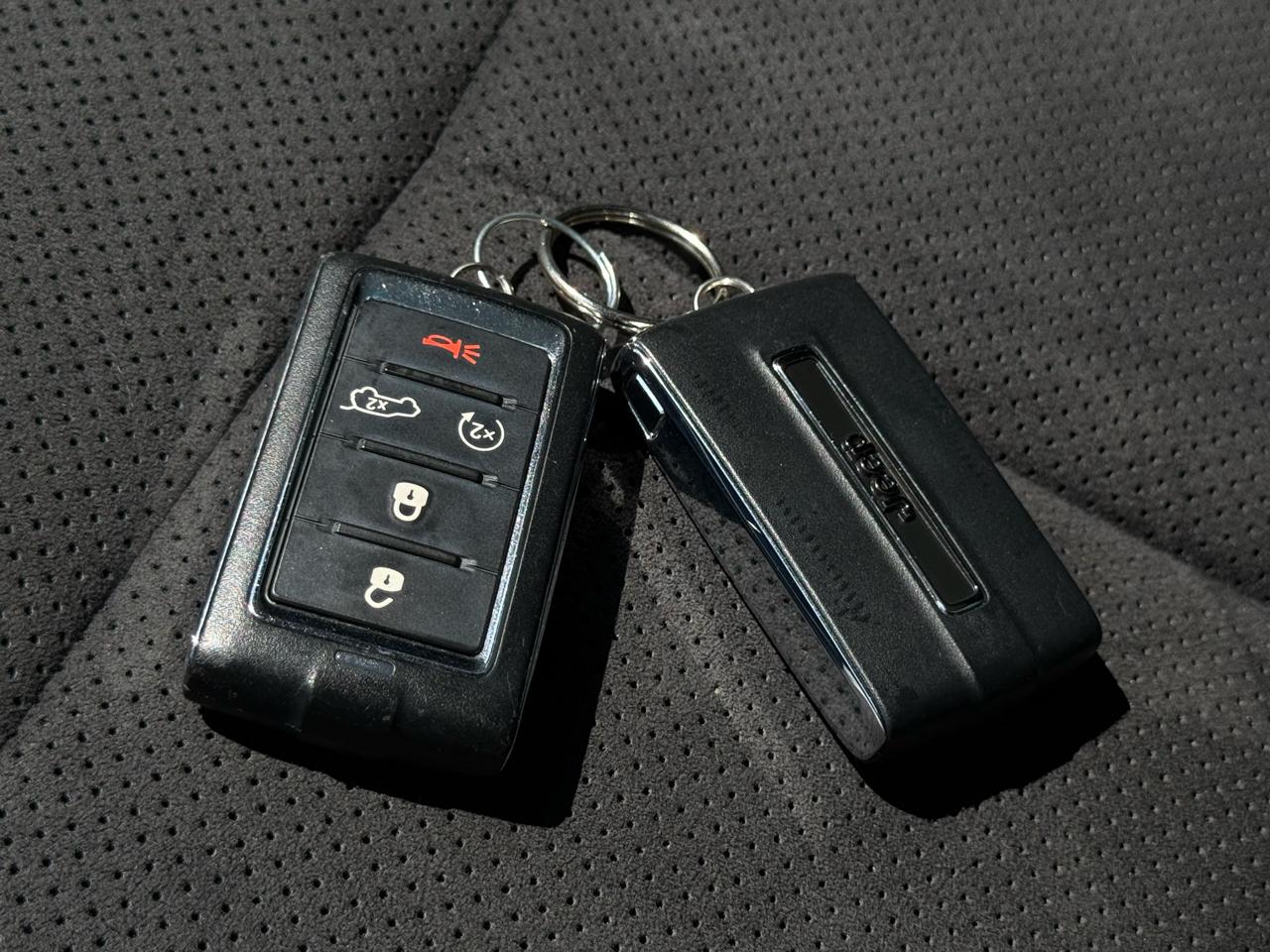 Jeep Grand Cherokee L Laredo 4WD 2023