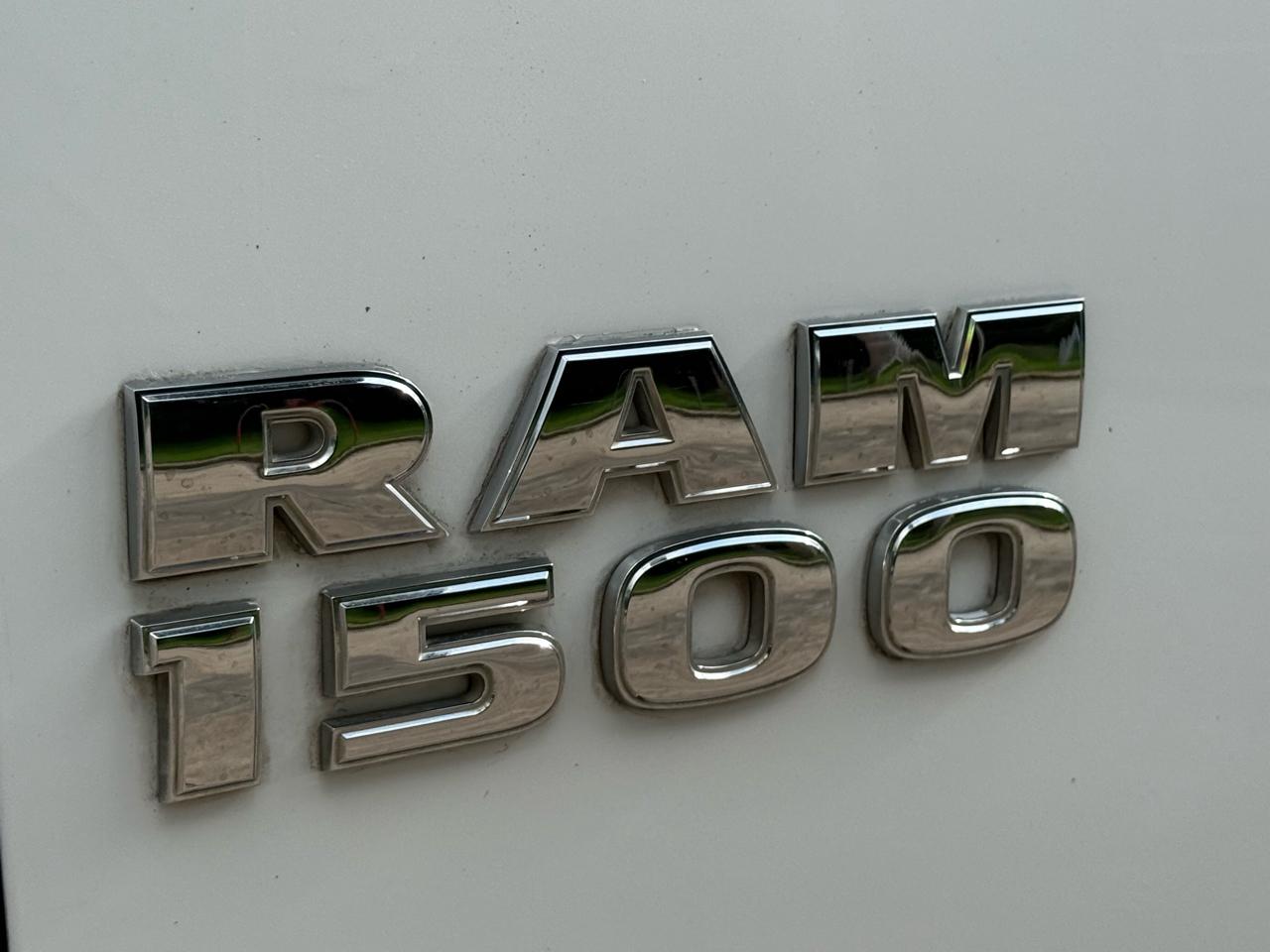 RAM 1500 SLT Crew Cab SWB 2WD 2015