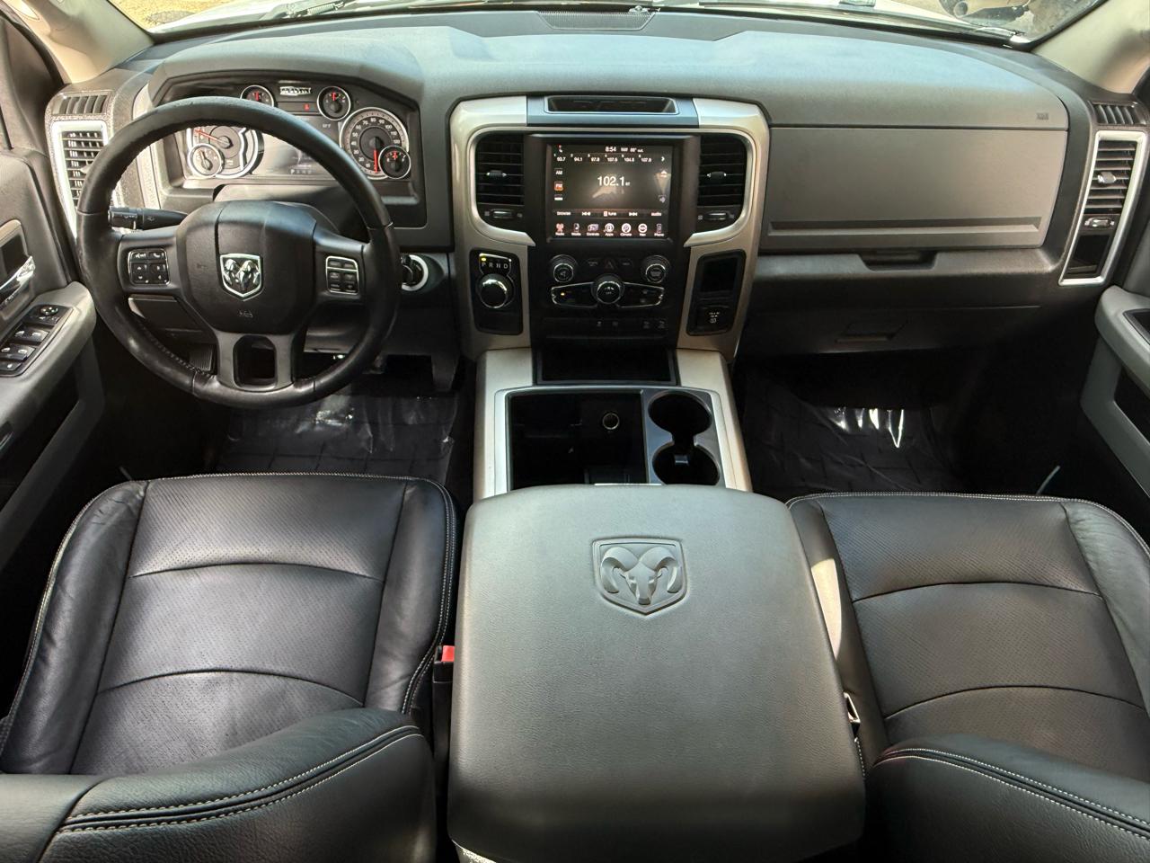 RAM 1500 SLT Crew Cab SWB 2WD 2015