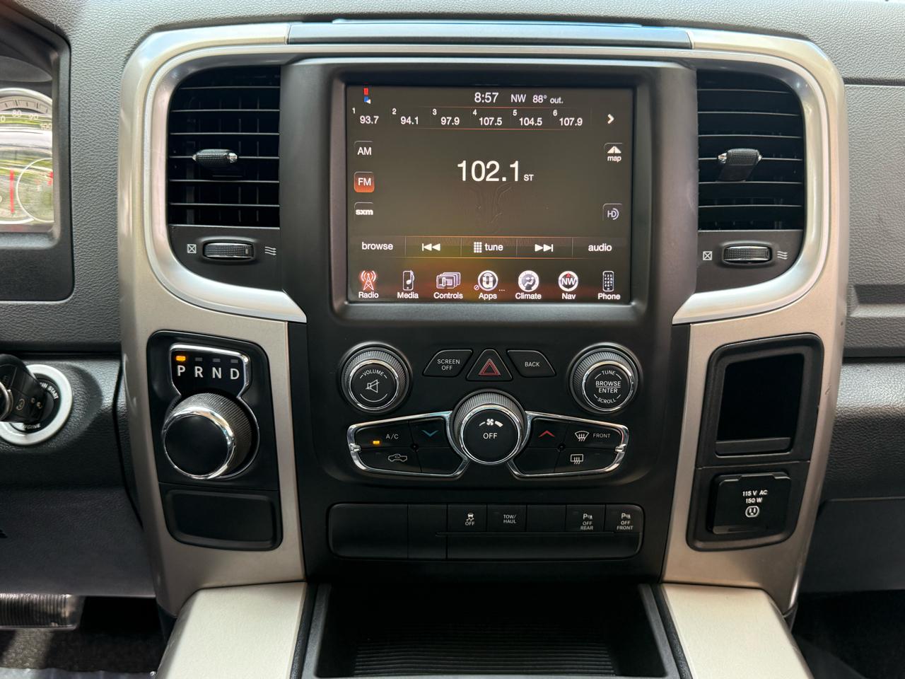 RAM 1500 SLT Crew Cab SWB 2WD 2015
