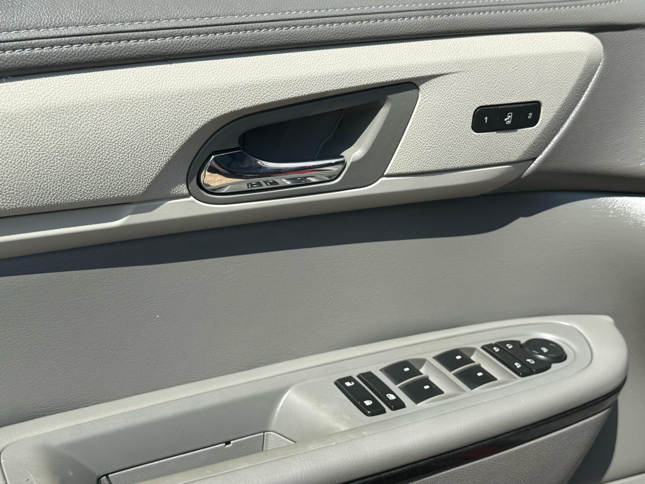 Chevrolet Traverse FWD 4dr LTZ 2015