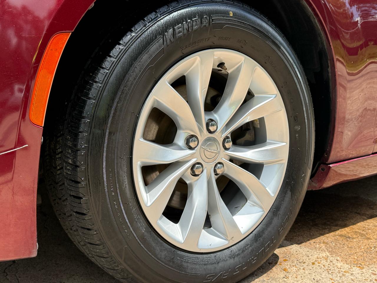 Chrysler 300 Limited RWD 2016