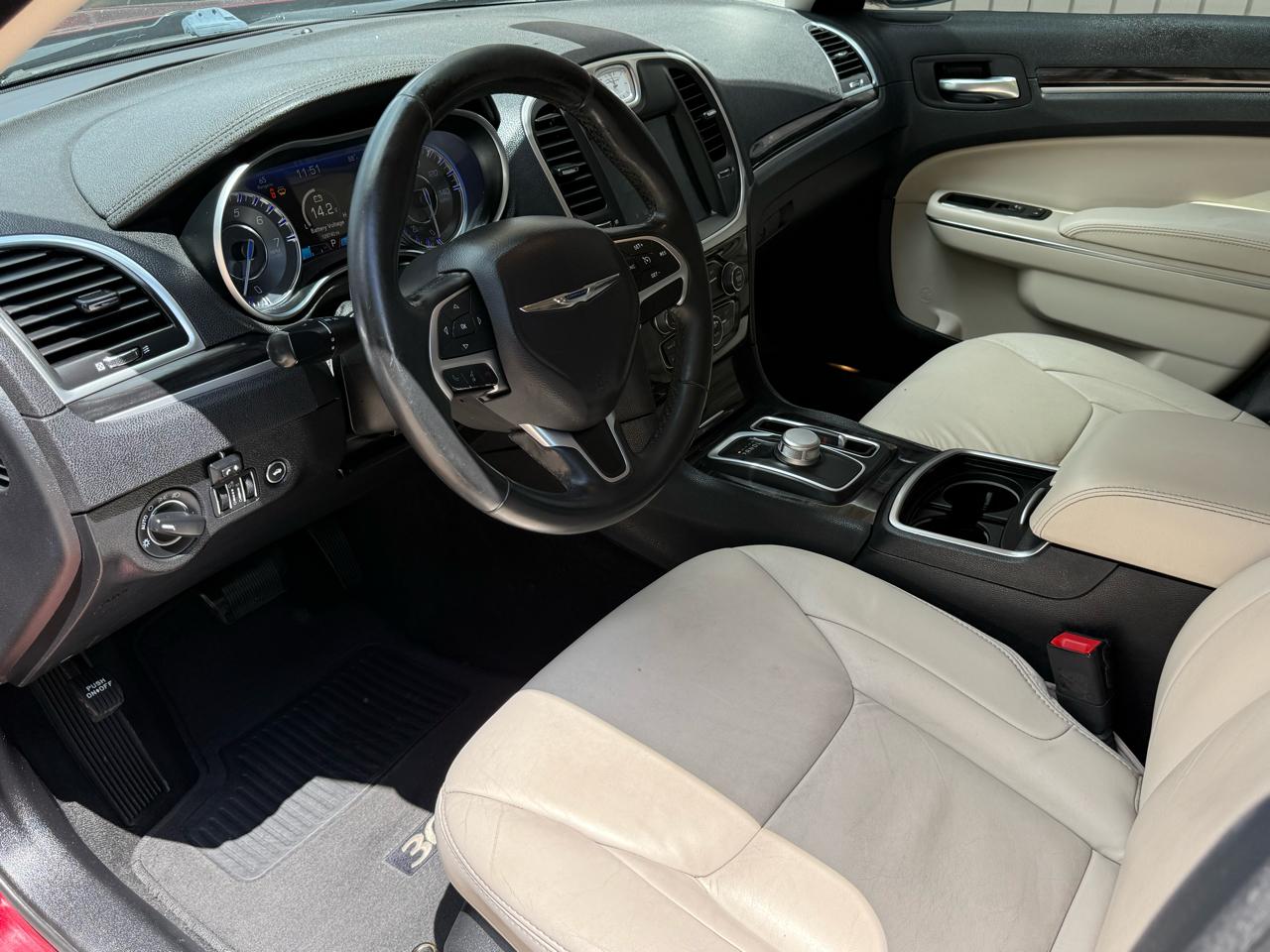 Chrysler 300 Limited RWD 2016