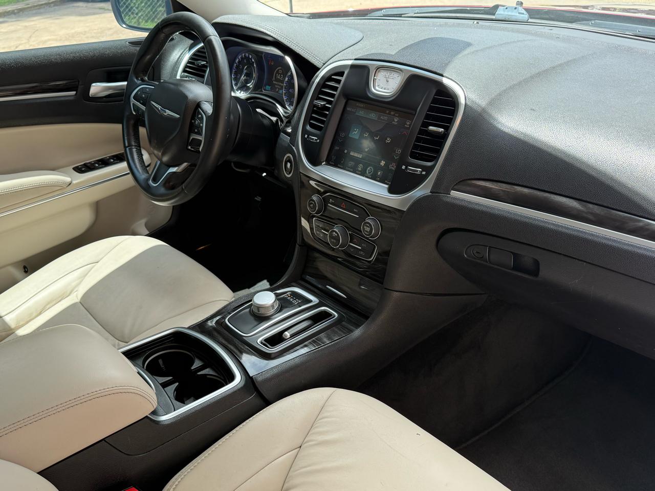Chrysler 300 Limited RWD 2016