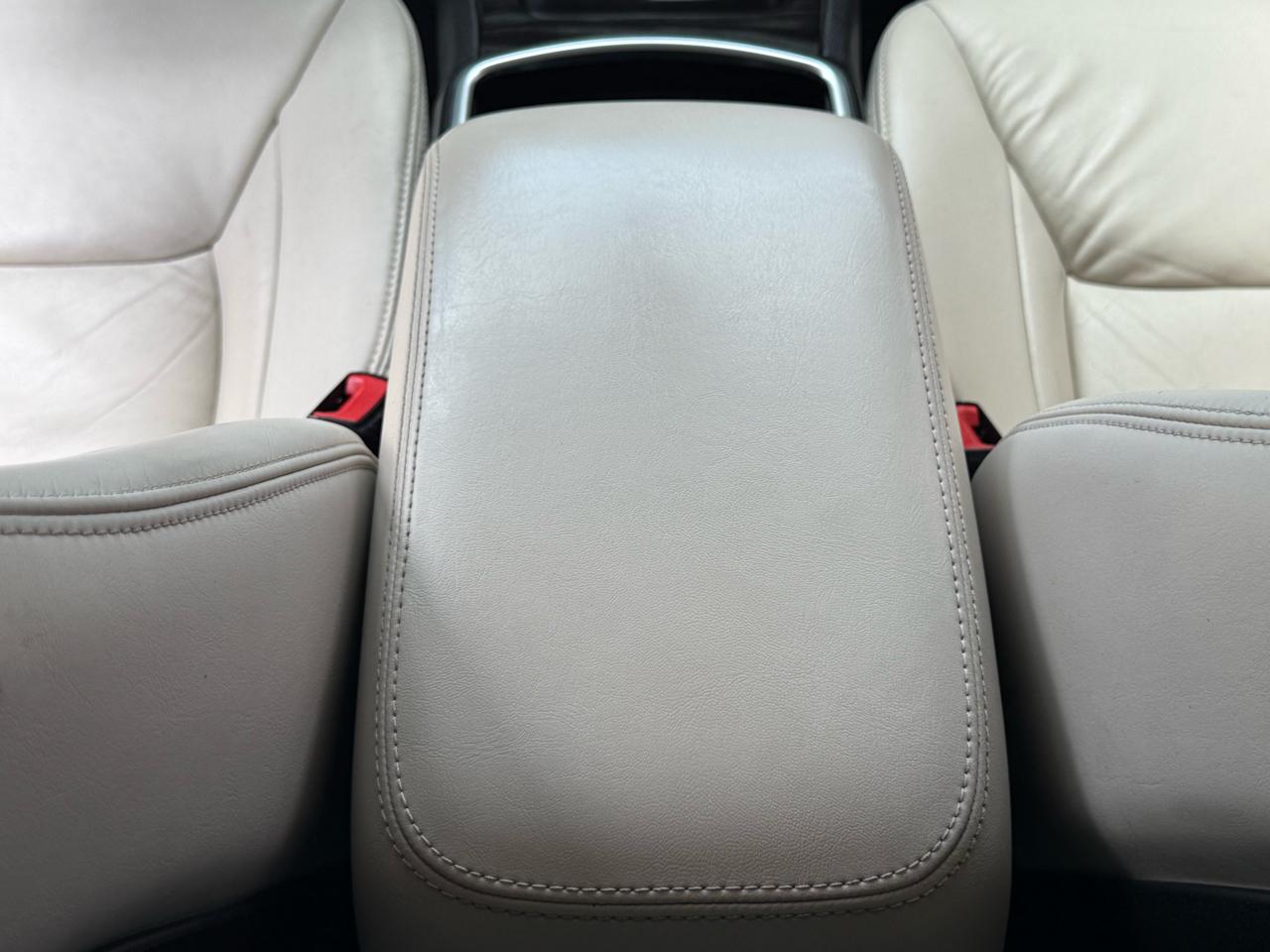 Chrysler 300 Limited RWD 2016