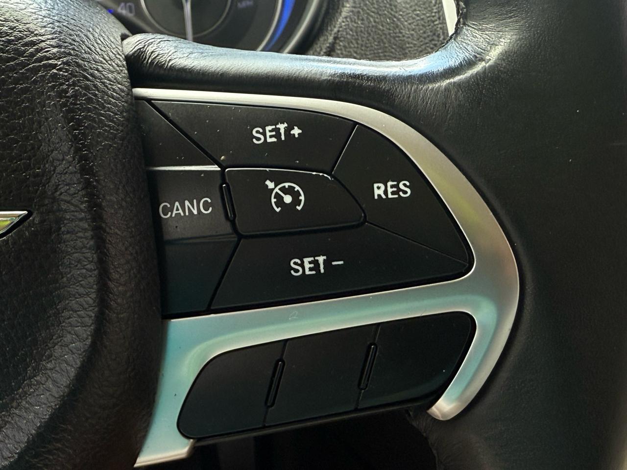 Chrysler 300 Limited RWD 2016