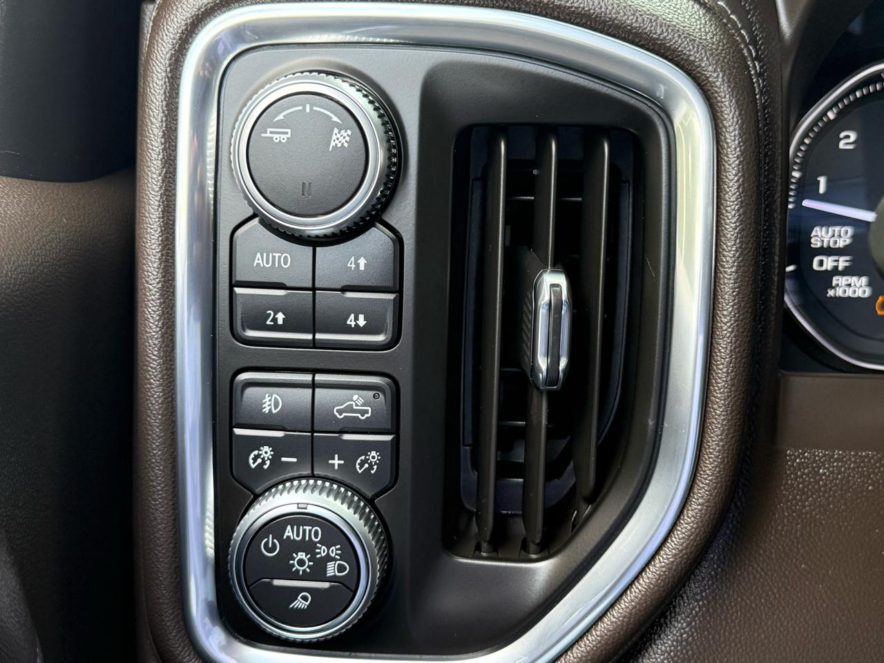 GMC Sierra 1500 SLT Crew Cab Long Box 4WD 2019